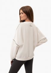 Luźna bluza z dżetami B-KIM. Białe bluzy Volcano, m, bez wzorów, z elastanu, bez kaptura. Za 159.99 zł.