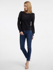 Orsay Bluzka w kolorze czarnym rozmiar: L. Czarne bluzki Orsay, l, bez wzorów, bez kołnierzyka, bez ramiączek. Za 65.99 zł.