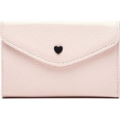 Portfel - Różowy. Czerwone portfele Cropp. Za 39.99 zł.