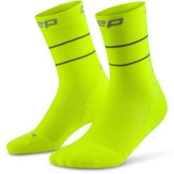 Damskie skarpety biegania kompresyjne odblaskowe PRO Run Reflective CEP. Żółte skarpetki CEP, bez wzorów, z elastanu. Za 114.00 zł.