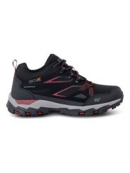 Regatta Buty turystyczne "Holcombe III" w kolorze czarnym rozmiar: 39. Czarne buty trekkingowe Regatta, bez wzorów, z materiału, bez zapięcia, outdoorowe. Za 268.55 zł.