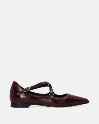 LAKIEROWANE BALERINY DAMSKIE W KOLORZE BORDOWYM N002PABOOBA109. Czerwone baleriny Venezia, bez wzorów, z lakierowanej skóry, bez obcasa, bez zapięcia. Za 599.00 zł.
