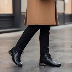 Botki damskie Armodo, ocieplane futerkiem zapinane na suwak i na płaskim obcasie, czarne, 1396. Czarne botki Armodo, bez wzorów, ze skóry, biznesowe, bez obcasa, na obcasie, bez zapięcia. Za 389.00 zł.