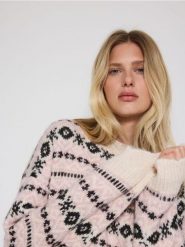 Wzorzysty sweter z domieszką wełny - wielobarwny. Swetry Reserved, l, bez wzorów, z dzianiny, bez ramiączek. W wyprzedaży za 49.99 zł.