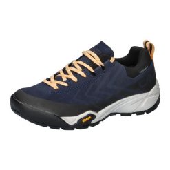 Buty podejściowe damskie CMP Mintaka WP. Czarne buty trekkingowe CMP, bez wzorów, bez zapięcia, trekkingowe. W wyprzedaży za 329.99 zł.