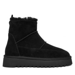 Śniegowce Tamaris. Czarne śniegowce Tamaris, bez wzorów, bez zapięcia. Za 399.99 zł.