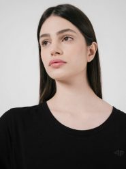 4F T-shirt damski S. Czarne t-shirty 4f, s, bez wzorów, z bawełny, klasyczne, bez kołnierzyka, bez ramiączek. W wyprzedaży za 39.99 zł.