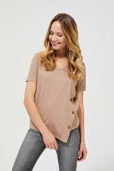 Bluzka z asymetrycznym dołem. Brązowe bluzki MOODO, xs, bez wzorów, z bawełny, z asymetrycznym kołnierzem, bez ramiączek. W wyprzedaży za 14.99 zł.