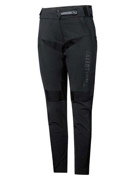 Protective Spodnie funkcyjne "Engine 143" w kolorze czarnym rozmiar: 40. Czarne spodnie dresowe Protective, bez wzorów, z materiału. Za 402.45 zł.