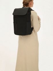 Beagles Plecak "Kobe" w kolorze czarnym - 26 x 41,5 x 13 cm rozmiar: onesize. Czarne plecaki Beagles, bez wzorów, z materiału, bez dodatków. Za 148.96 zł.