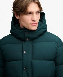 Superdry Premium Ripstop Puffer kurtka wodoodporna – Dark Pine Green. Zielone kurtki Superdry, na zimę, l, bez wzorów, bez kaptura. Za 560.50 zł.