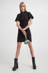 Sukienka mini KARL LAGERFELD. Sukienki KARL LAGERFELD, s, bez wzorów, bez kołnierzyka, bez ramiączek, mini. W wyprzedaży za 533.40 zł.