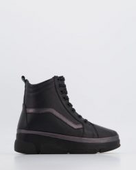 BOTKI NA PLATFORMIE 2162102164 BLACK. Czarne botki Venezia, bez wzorów, ze skóry, bez obcasa, na platformie, bez zapięcia. Za 199.00 zł.