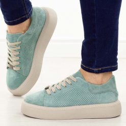 Zielone skórzane półbuty damskie Filippo Dp7502/26. Zielone półbuty wsuwane Filippo, na jesień, bez wzorów, z jeansu, eleganckie, bez obcasa, na platformie. Za 249.00 zł.