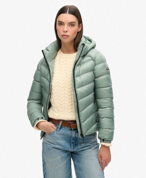 Kurtka pikowana z kapturem Fuji od SUPERDRY. Brązowe kurtki Superdry, xs, bez wzorów, eleganckie, z kapturem. Za 359.50 zł.