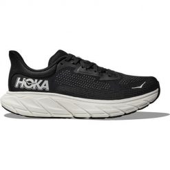 Buty do biegania damskie Hoka One One Arahi 7. Czarne buty do biegania Hoka One One, bez wzorów, z materiału, bez zapięcia, do biegania. Za 922.00 zł.