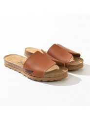 Sunbay Klapki "Djeelia" w kolorze jasnobrązowym rozmiar: 37. Brązowe klapki Sunbay, bez wzorów, klasyczne, z otwartym noskiem, bez obcasa, bez zapięcia. Za 104.39 zł.