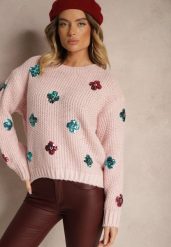 Jasnoróżowy Sweter z Wiskozą Zdobiony Cekinowymi Aplikacjami z Kwiatami Edalora. Czerwone swetry Renee, l, z aplikacjami, z jeansu, casualowe, bez ramiączek. W wyprzedaży za 79.99 zł.