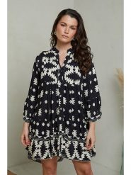 Curvy Lady Sukienka w kolorze czarnym rozmiar: 40/42. Czarne sukienki Curvy Lady, bez wzorów, z wiskozy, klasyczne, bez kołnierzyka, bez ramiączek, mini. Za 88.02 zł.