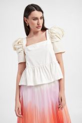 Bluzka damska TWINSET ACTITUDE. Bluzki Twinset Milano, xxs, bez wzorów, bez kołnierzyka, bez ramiączek. W wyprzedaży za 285.67 zł.