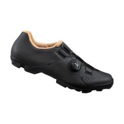 Buty damskie Shimano SH-XC300. Brązowe buty treningowe Shimano, bez wzorów, z materiału, bez zapięcia, rowerowe. Za 472.00 zł.