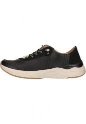 Buty sportowe damskie Whistler Aquila. Białe buty treningowe WHISTLER, bez wzorów, z materiału, bez zapięcia, trekkingowe. Za 272.00 zł.