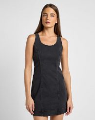 LEE DAMSKA SUKIENKA JEANSOWA FOREVERFIT DRESS BLACK AVEY 112355124 LI66017916. Czarne sukienki Lee, l, bez wzorów, z jeansu, bez kołnierzyka, bez ramiączek. Za 189.99 zł.