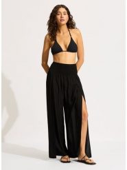 Seafolly Spodnie w kolorze czarnym rozmiar: S. Czarne spodnie materiałowe Seafolly, bez wzorów, z materiału. Za 138.70 zł.
