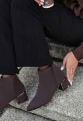 Brązowe Botki Vices na Geometrycznym Obcasie Alurrive. Brązowe botki Born2be, bez wzorów, z jeansu, eleganckie, bez obcasa, na obcasie, bez zapięcia. Za 119.99 zł.