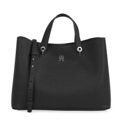 Torebka Tommy Hilfiger. Czarne torebki klasyczne Tommy Hilfiger, bez wzorów, klasyczne, bez dodatków. Za 899.99 zł.