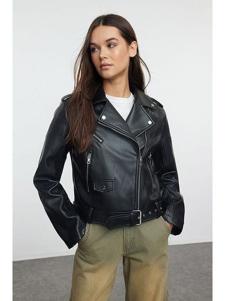 Trendyol Kurtka przejściowa w kolorze czarnym rozmiar: M. Czarne kurtki Trendyol, m, bez wzorów, ze skóry, bez kaptura. Za 214.70 zł.