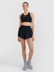 4F Spodenki treningowe szybkoschnące damskie - czarne XL. Czarne szorty sportowe 4f, bez wzorów. W wyprzedaży za 79.99 zł.