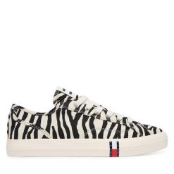Tenisówki Tommy Jeans. Trampki Tommy Jeans, bez wzorów, z jeansu, bez zapięcia. Za 329.99 zł.