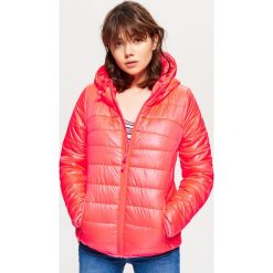 Pikowana kurtka - Różowy. Kurtki marki QUECHUA. W wyprzedaży za 49.99 zł.