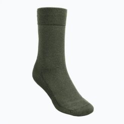 Skarpety Pinewood Forest. Zielone skarpetki PINEWOOD, bez wzorów, z elastanu. Za 73.99 zł.
