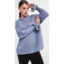 Sweter kaszmirowy WOLFORD. Swetry Wolford, m, bez wzorów, z kaszmiru, bez ramiączek. W wyprzedaży za 1,303.47 zł.