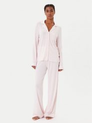 Guess Piżama O4BX07 KCIN2 Różowy Regular Fit. Czerwone piżamy Guess, m, z aplikacjami, bez kołnierzyka, bez ramiączek. Za 399.99 zł.