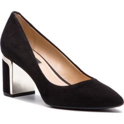 Półbuty DKNY - Elie J3869899 Black. Półbuty wsuwane marki DKNY. W wyprzedaży za 399.00 zł.
