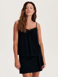 Bluzka z ozdobnymi kamieniami - czarny. Czarne bluzki Reserved, l, bez wzorów, z tkaniny, bez kołnierzyka, bez ramiączek. W wyprzedaży za 49.99 zł.