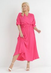 Różowa Plisowana Sukienka Maxi z Kopertowym Dekoltem i Wiązaniem w Talii Lariah. Czerwone sukienki Born2be, l, bez wzorów, bez kołnierzyka, plus size, bez ramiączek, maxi, kopertowe. Za 79.99 zł.