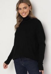 Czarny Sweter z Golfem i Dodatkiem Kaszmiru Rorizia. Czarne swetry Born2be, na zimę, z aplikacjami, z jeansu, biznesowe, bez ramiączek. Za 119.99 zł.