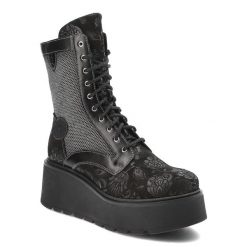 Czarne Botki Maciejka Eleganckie Obuwie Damskie. Czarne botki Maciejka, w ażurowe wzory, z materiału, eleganckie, bez obcasa, na platformie, bez zapięcia. Za 459.00 zł.