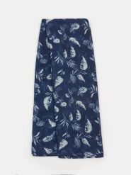 Szalik ze wzorem - granatowy. Niebieskie szaliki i kominy Sinsay, bez wzorów. Za 15.99 zł.