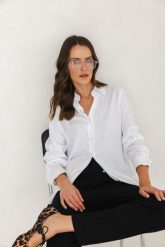 KOSZULA SHARON BIAŁA S - Flawless. Białe koszule Flawless, s, bez wzorów, z jedwabiu, biznesowe, bez kołnierzyka, bez ramiączek. Za 359.00 zł.