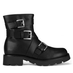 Botki JENNY. Czarne botki Jenny, bez wzorów, bez obcasa, na płaskiej podeszwie, bez zapięcia. Za 119.99 zł.