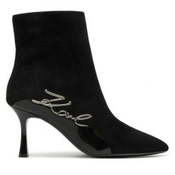 Botki KARL LAGERFELD. Czarne botki KARL LAGERFELD, bez wzorów, bez obcasa, na szpilce, bez zapięcia. Za 449.99 zł.