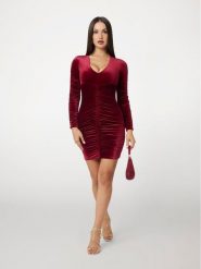 Guess Sukienka koktajlowa W5RK30 KCM62 Czerwony Bodycon Fit. Czerwone sukienki Guess, m, z aplikacjami, z syntetyku, wizytowe, bez kołnierzyka, bez ramiączek, bodycon. Za 459.99 zł.