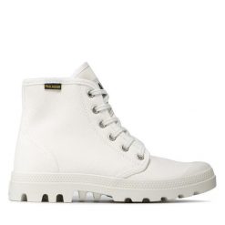 Trapery Palladium. Białe traperki Palladium, bez wzorów, bez obcasa, bez zapięcia. Za 369.99 zł.