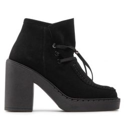 Botki Simple. Czarne botki Simple, bez wzorów, bez obcasa, na słupku, bez zapięcia. Za 269.99 zł.