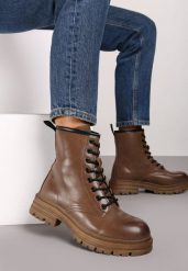 Ciemnobeżowe Botki Workery na Płaskiej Podeszwie ze Sznurowaniem Arstela. Brązowe botki Renee, bez wzorów, z jeansu, eleganckie, bez obcasa, na płaskiej podeszwie, bez zapięcia. W wyprzedaży za 80.49 zł.